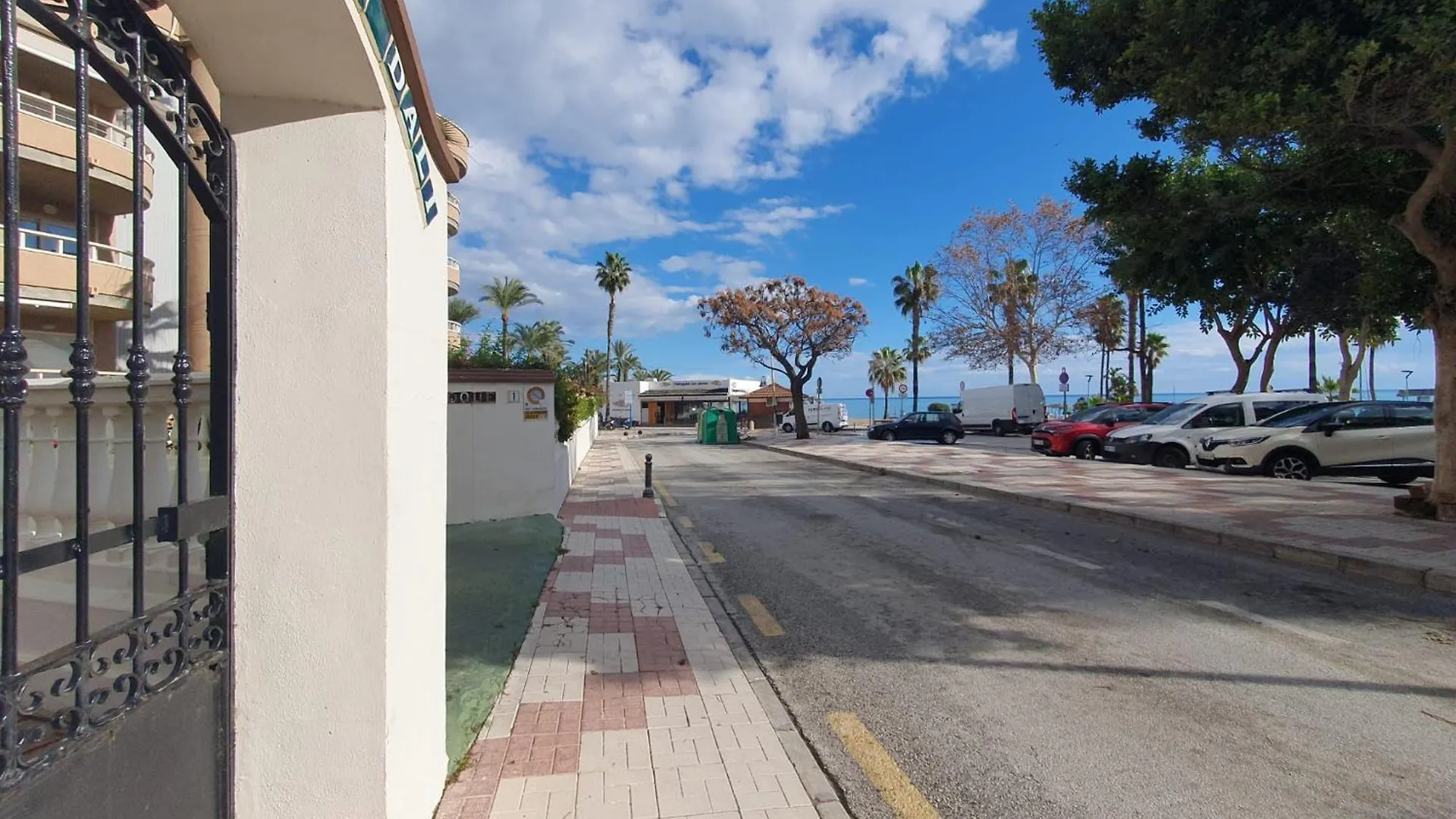Apartment Primera Linea De Playa Con Vistas Al Mar Con Garaje B Torremolinos Spain